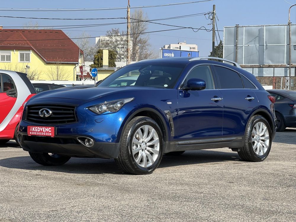 INFINITI QX70 QX70S 3.7 V6 Premium (Automata) EU6 105e km. Tempomat 360 kamera BOSE Téli-nyári garnitúra!