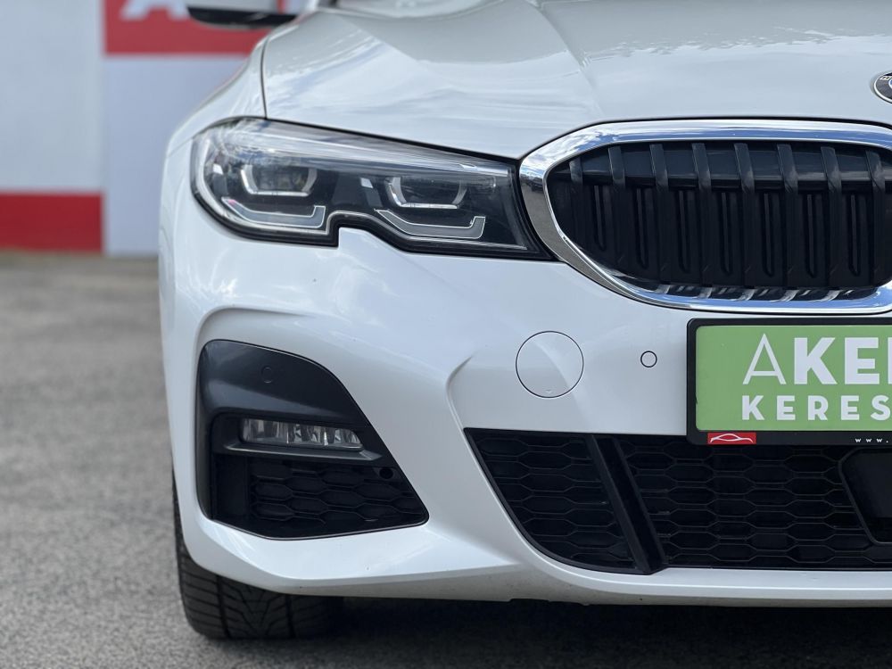 BMW 330e M Sport (Automata) Frissen szervizelt. Új téli gumik!