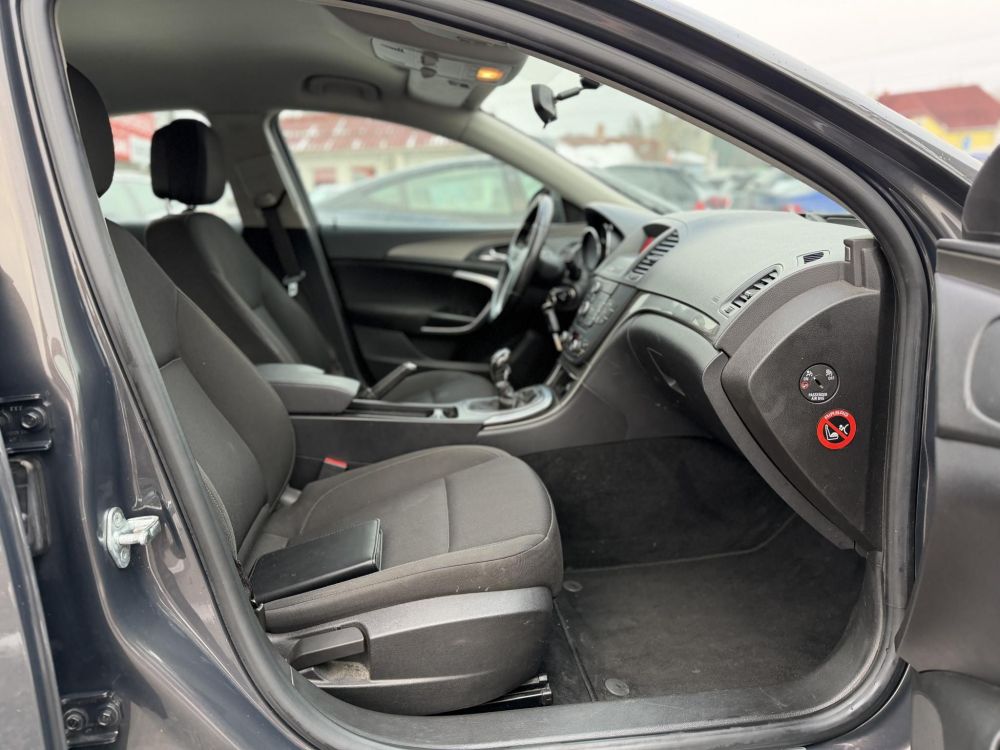 OPEL INSIGNIA 1.4 T Active Start Stop Magyarországi Tempomat Digitklíma PDC Téli-nyári kerék!