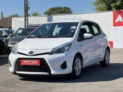 TOYOTA YARIS 1.5 HSD Trend e-CVT 103e km. Márkaszervizelt!