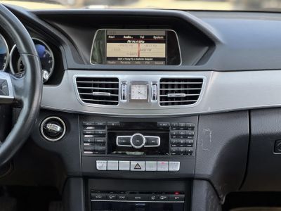 MERCEDES-BENZ E-OSZTÁLY E 200 Avantgarde (Automata) Napfénytető Ülésfűtés F1 váltó Bőr belső Ex taxi a legjobb áron!