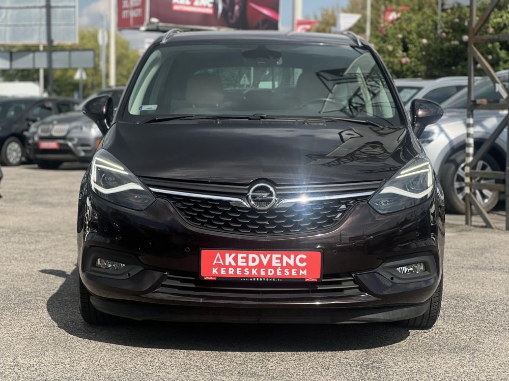 OPEL ZAFIRA 1.4 T Edition (7 személyes ) Végig vezetett szervizkönyv. téli-nyári gumi garnitúra. vaj belső!