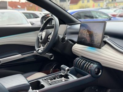 BYD ATTO 3 Design 60,4kWh M.o.-i. 1.tul. LFP. garanciális. panorámatető. világos belső!