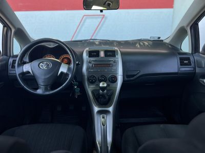 TOYOTA AURIS 1.4 Luna