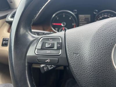 VOLKSWAGEN PASSAT VII 2.0 CR TDI Highline BMT DSG M.o.-i. világos belső. magas felszereltség!