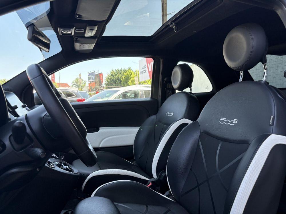 FIAT 500 1.2 8V Lounge Dualogic M.o.-i. Klíma Tempomat Bluetooth 42e km! Military green Edition!