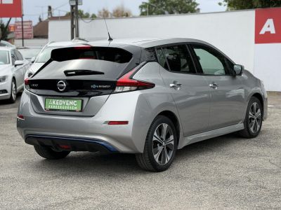 NISSAN LEAF N-Connecta 40kWh (Automata) 59e km. 360 kamera. első-hátsó ülésfűtés. kormányfűtés. CARPLAY!