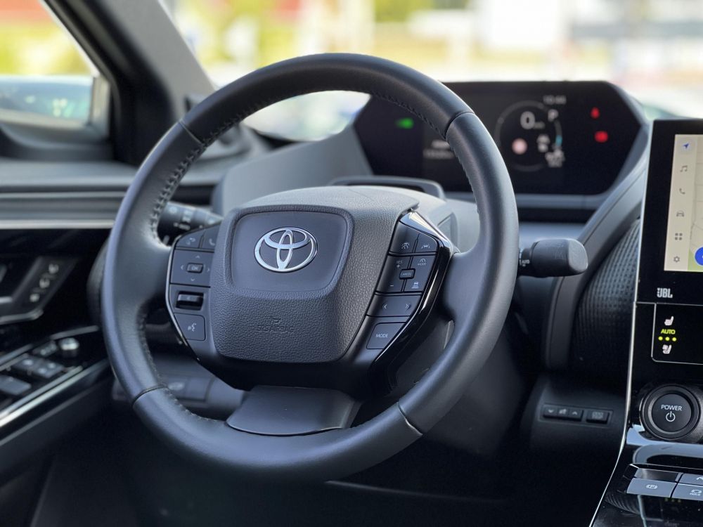 TOYOTA BZ4X Executive AWD 15e km. JBL. magas felszereltség!