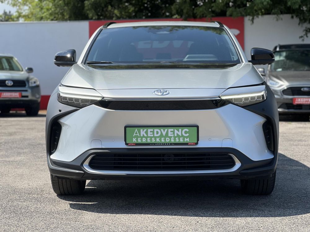 TOYOTA BZ4X Executive AWD 15e km. JBL. magas felszereltség!