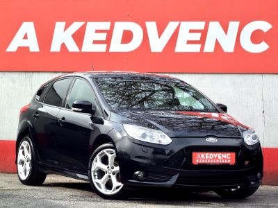 FORD FOCUS 2.0 Ecoboost ST3 250le! megkímélt! xenon. ülésfűtés. tempomat. digitklíma