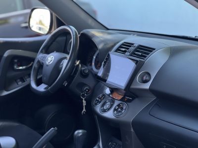 TOYOTA RAV 4 Rav4 2.0 4x4 Executive CVT Alcantara belső. kormányváltó. parkolóradar