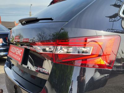 SKODA SUPERB Combi 2.0 TDi SCR Style LED Navi Tempomat Kamera Memória Ülésfűtés Bőr Vonóhorog Carplay