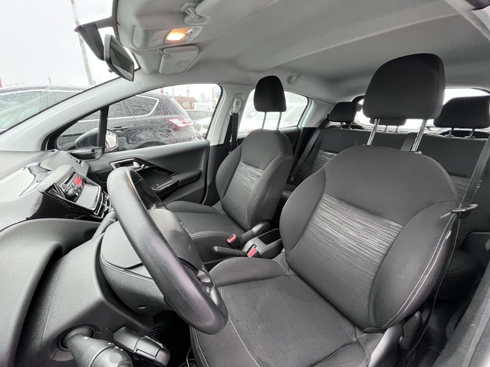 PEUGEOT 208 1.0 VTi PureTech Access Teljesen leszervizelve!