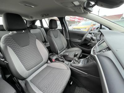 OPEL ASTRA K Sports Tourer 1.5 CDTI Business Edition Tolatóradar. tempomat. keveset futott