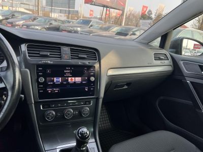 VOLKSWAGEN GOLF VII Variant 1.6 TDI BMT Comfortline M.o.-i 1.tul. Tempomat Ülésfűtés Kamera Bluetooth Téli-nyári kerék!