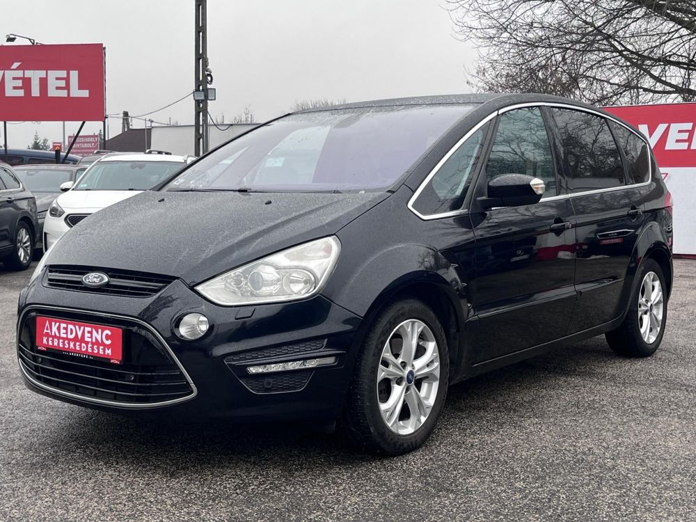 FORD S-MAX 2.0 TDCi Business Powershift Tempomat. fűthető ülések. navigáció. téli-nyári kerékszett