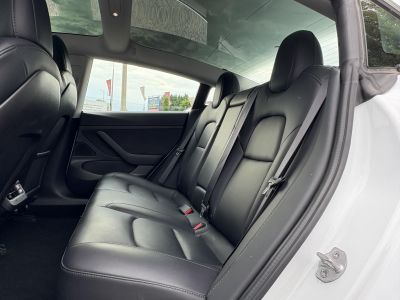 TESLA MODEL 3 Standard Range Plus Aut 78e km. garanciális. GYÖNYÖRŰ állapot!