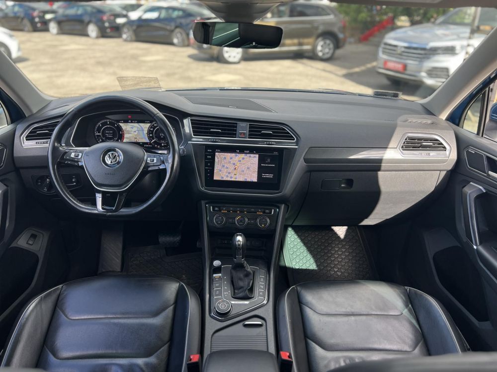 VOLKSWAGEN TIGUAN 2.0 TDI BMT SCR Highline 4Motion DSG Dynaudio. virtual cockpit. memória. head-up. bőrbelső. vezérlés cserélve!