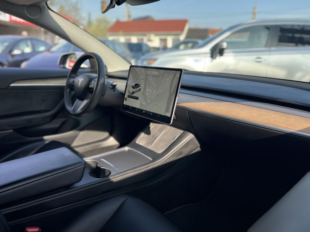 TESLA MODEL 3 Long Range AWD (Automata) 95e km. hőszivattyú. mátrix LED. garanciális!