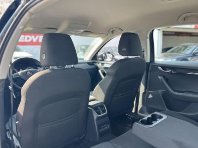 SKODA OCTAVIA 1.4 TSI Style DSG M.o.-i. sérülésmentes. CARPLAY!