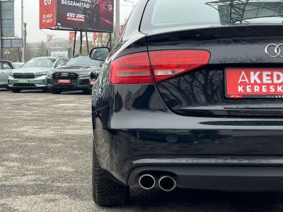 AUDI A4 2.0 TDi Klíma Tempomat Bluetooth 142e km!