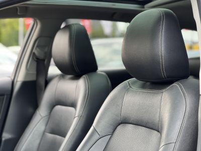 TOYOTA AVENSIS Touring Sports 2.0 Executive CVT Magyarországi. Gyári fényezés. Végig vezetett szervizkönyv!