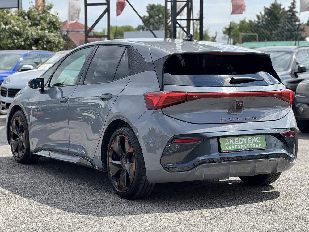 CUPRA BORN eBoost 77 kWh A legjobb konfig. 550km hatótáv. VAPOR GREY!
