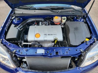 OPEL VECTRA C 1.6 Comfort 66e km!!! vezetett szervizkönyv. vonóhorog