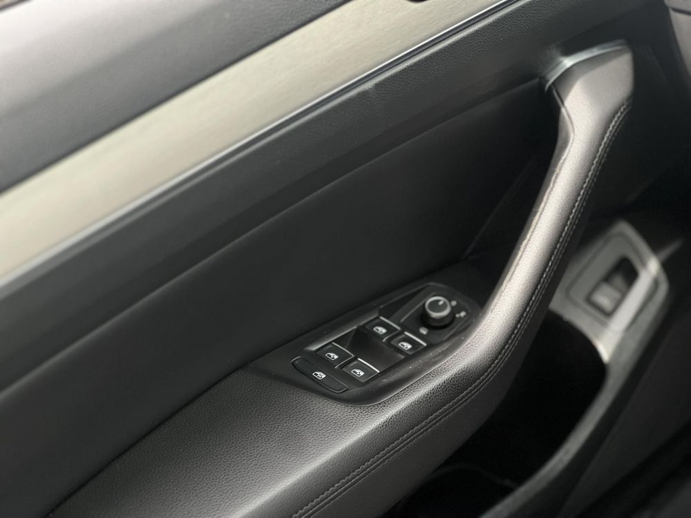 VOLKSWAGEN PASSAT VIII 2.0 TDI BMT SCR Comfortline DSG Magyarországi. Gyári fényezés. Végig vezetett szervizkönyv!