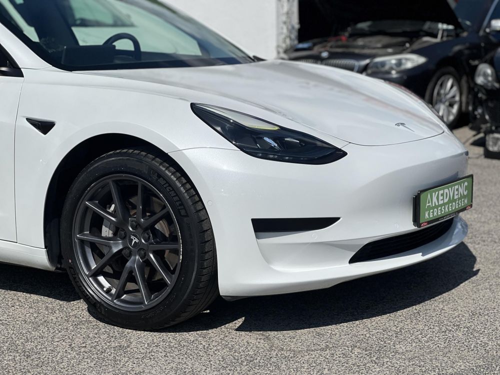 TESLA MODEL 3 Standard Range Plus Aut 62e km. hőszivattyú. garanciális!
