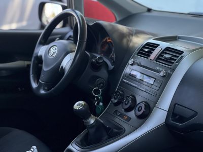 TOYOTA AURIS 1.4 Luna