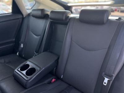 TOYOTA PRIUS PLUG-IN