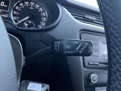 SKODA OCTAVIA Combi 1.4 TSI Ambition 168e km. Tempomat Digitklíma Végig vezetett szervizkönyv!