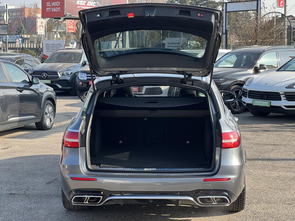 MERCEDES-AMG E 63 S T 4MATIC+ 9G-TRONIC 612LE. Panorámatető. burmester. üléshűtés. digitális műszerfal. CARPLAY