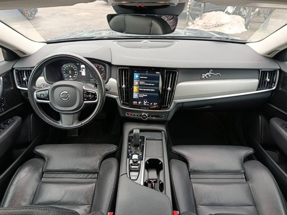 VOLVO S90 2.0 [B4] MHEV Inscription Geartronic harman/kardon hangrendszer. végig vezetett szervizkönyv