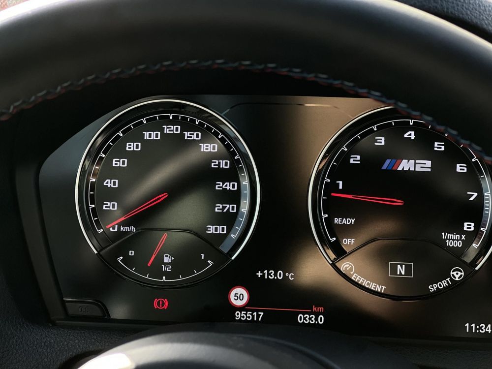 BMW M2 Competition DKG Tuningmentes. magas felszereltség. végig vezetett szervizkönyv. Apple carplay