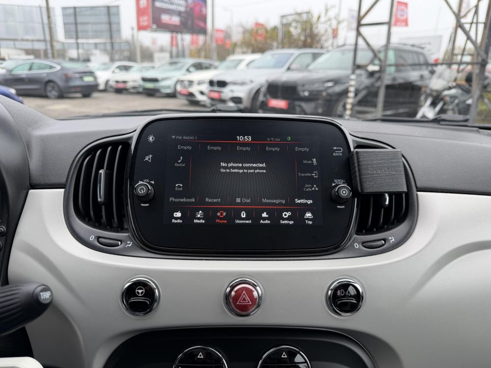 FIAT 500 1.2 8V Star Dualogic 12e km. Magyarországi Panorámatető Téli-nyári kerék Újszerű állapot!