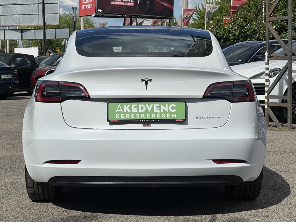 TESLA MODEL 3 Long Range AWD (Automata) 103e km. AMD Ryzen. mátrix LED. hőszivattyú. 2030-ig garanciális!
