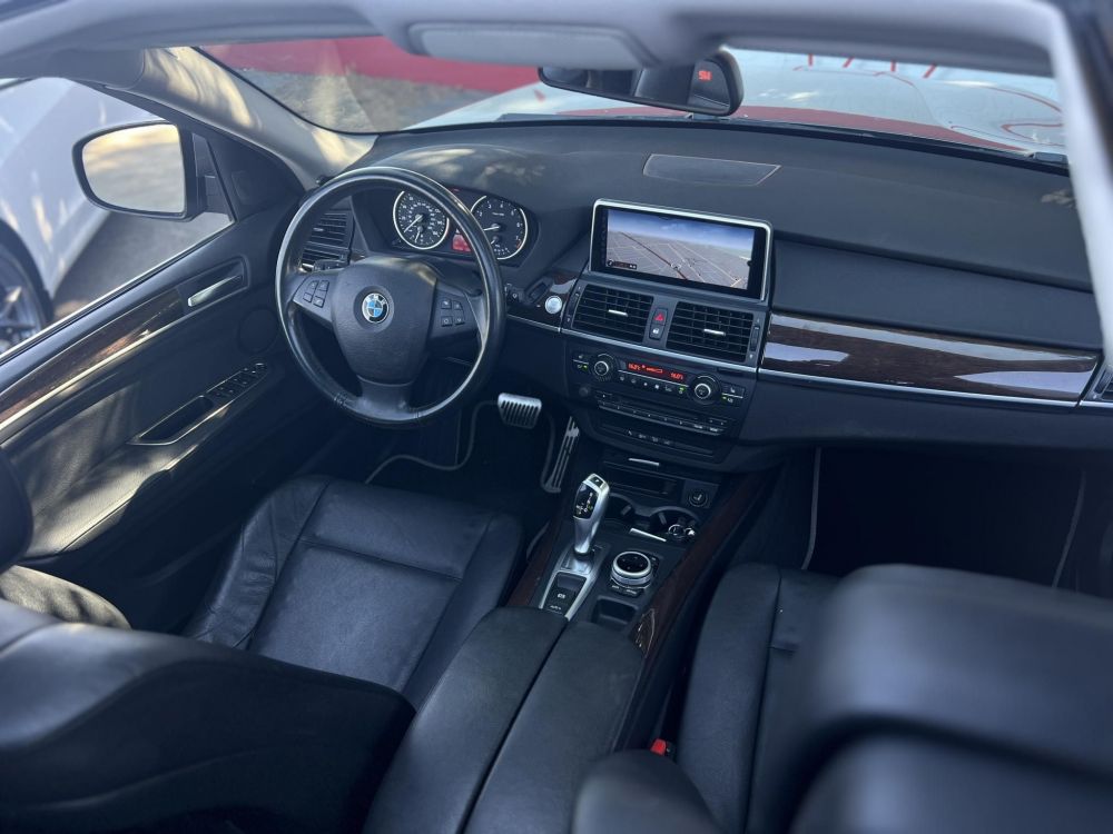 BMW X5 xDrive35i (Automata) Carplay Memóriás ülések Panoráma tető Téli-nyári felnigarnitúrával