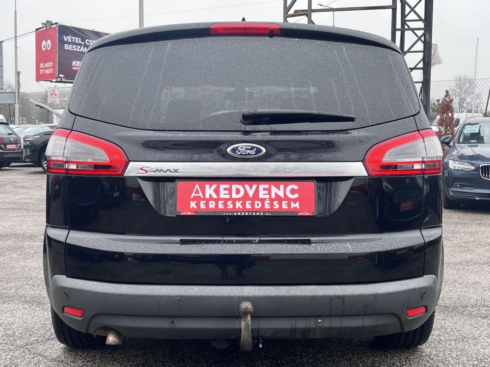 FORD S-MAX 2.0 TDCi Business Powershift Tempomat. fűthető ülések. navigáció. téli-nyári kerékszett