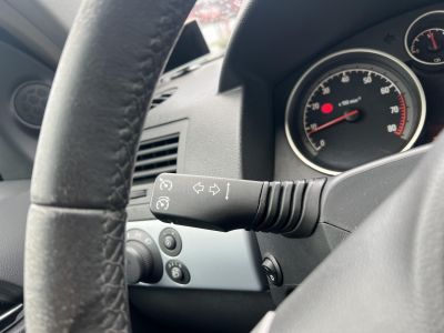 OPEL ASTRA H Caravan 1.8 Cosmo M.o.-i. Klíma Tempomat Tolatóradar!