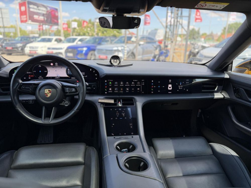 PORSCHE TAYCAN 4S Battery plus. 73e km. ülésszellőztetés. masszázs. légrugó. passenger DISPLAY!