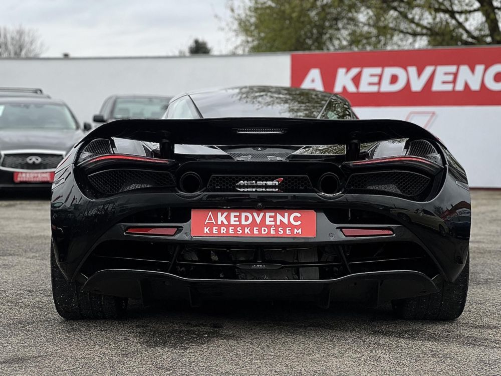 MCLAREN 720S Alcantara belső. carbon pack. Bowers&Wilkins hangrendszer