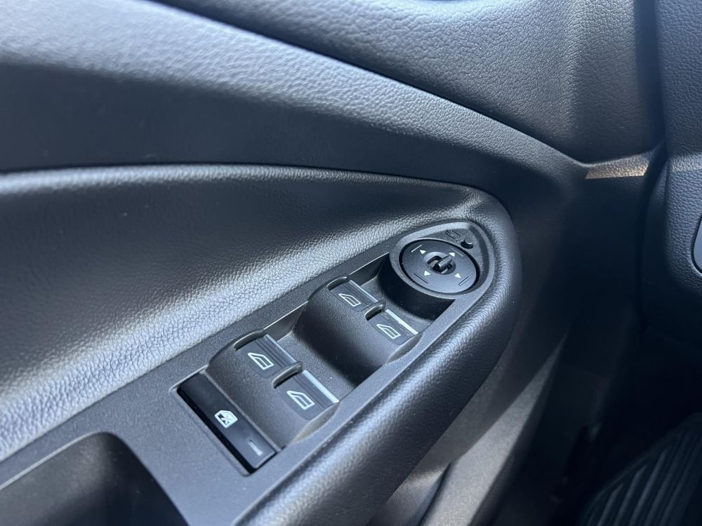 FORD KUGA 1.5 EcoBoost Business (Automata) 103e km. Magyarországi Tempomat Ülésfűtés Kormányfűtés Navi Parkradar