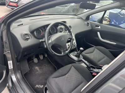 PEUGEOT 308 SW 1.6 HDi Confort Pack Tempomat Digitklíma Vonóhorog Szervizelt!