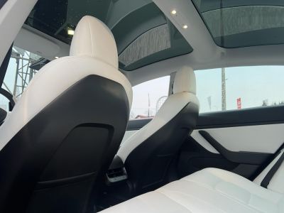 TESLA MODEL 3 Long Range AWD (Automata) 84e km. MAGYAR RENDSZÁMOS. GARANCIÁLIS. FEHÉR BELSŐ!