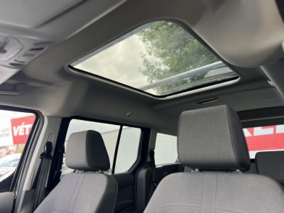 FORD CONNECT Tourneo230 1.5 TDCi L2 Titanium (7 személyes ) 79e km. M.o.-i. Márkaszervizelt előélet!