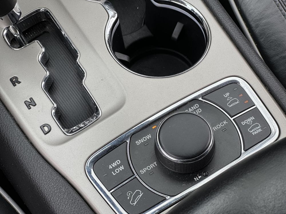 JEEP GRAND CHEROKEE 3.0 V6 CRD Overland (Automata) Xenon Memória Üléshűtés Panorámatető 3.5T vonóhorog Friss vizsga!