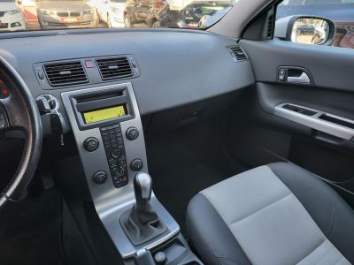 VOLVO C30 2.0 D Momentum Xenon Digitklíma Tempomat Friss Szerviz!