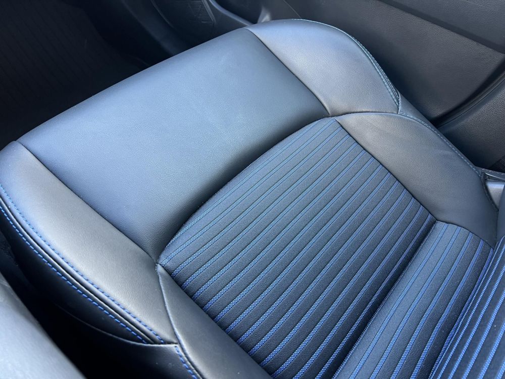 TOYOTA RAV 4 Rav4 2.5 Hybrid Comfort Style e-CVT JBL LED 360kamera Holttér Sávtartó Tempomat Carplay Keyless Ülésfűtés Újszerű!